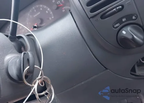 2000 Ford Expedition Xlt from USA, damaged, VIN 1FMPU16L1YLC00434